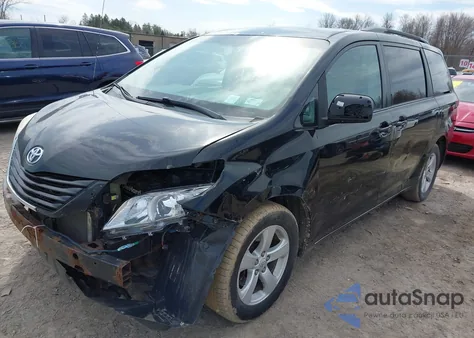 2011 Toyota Sienna Le V6 из США, поврежденный, VIN 5TDKK3DCXBS069710